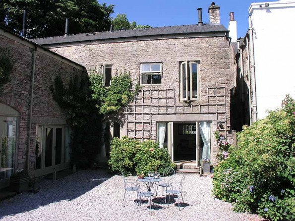 2 Bedroom Cottage In Derbyshire Peak District