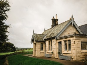 4 bedroom property near Ashbourne, Staffordshire, England