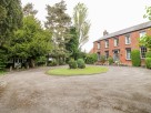 4 bedroom property near Staffordshire, England