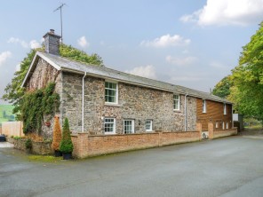 6 bedroom property near Newtown, Powys / Brecon Beacons, Wales